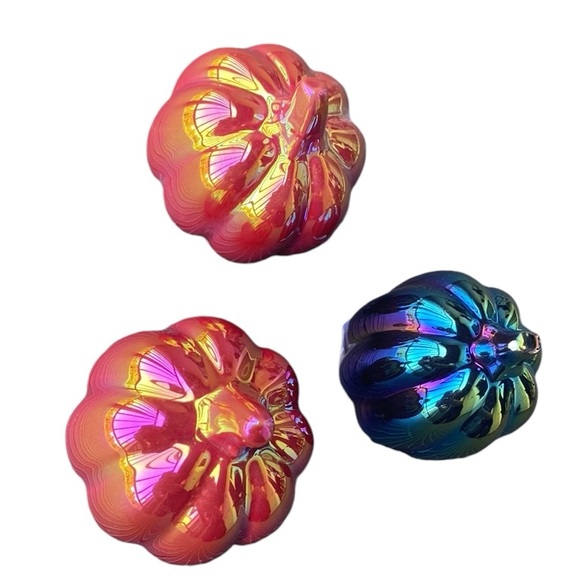 3 Iridescent Target Bullseye Pumpkins - Picture 4 of 14
